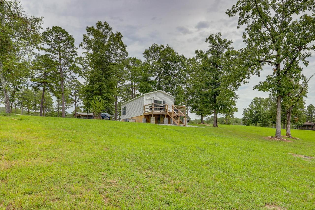 Rural Mt Olive Cabin Rental With White River View! Melbourne Bagian luar foto