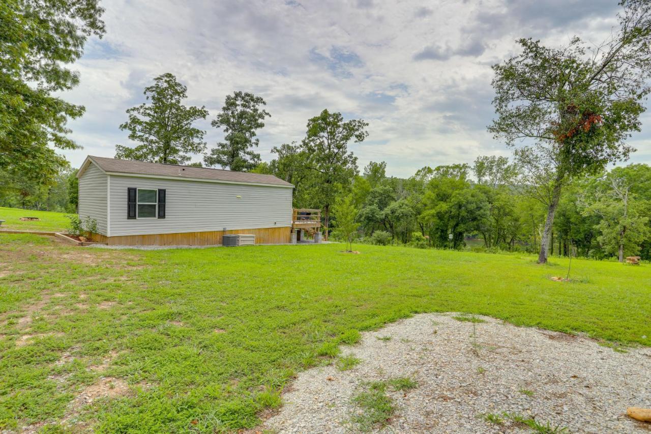 Rural Mt Olive Cabin Rental With White River View! Melbourne Bagian luar foto